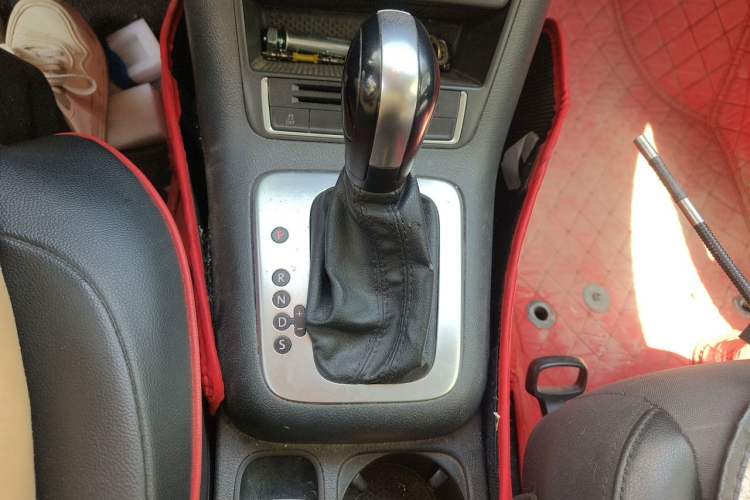 Used Volkswagen Tiguan 2013 1.8TSI Automatic Two-Wheel Drive Trend Edition Gear Lever
