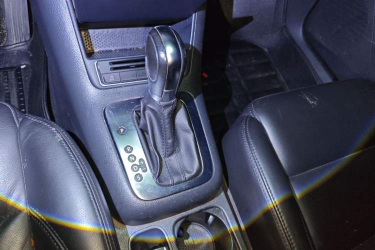 Used Volkswagen Tiguan 2013 1.8 TSI Automatic Two-Wheel Drive Comfort Edition Gear Lever