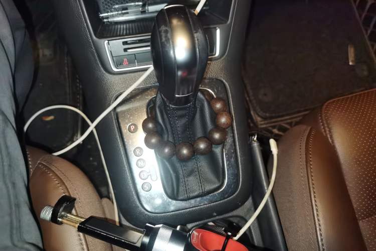 Used Volkswagen Tiguan 2013 1.8TSI Automatic Two-Wheel Drive Luxury Model Gear Lever