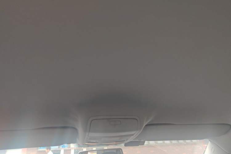 Used Volkswagen Tiguan 2013 1.8 TSI Automatic Two-Wheel Drive Comfort Edition Headliner