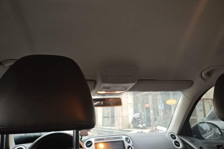 Used Volkswagen Tiguan 2013 1.8 TSI Automatic Two-Wheel Drive Comfort Edition Headliner