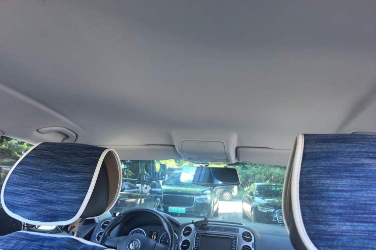 Used Volkswagen Tiguan 2013 1.8TSI Manual Two-Wheel Drive Trend Edition Headliner