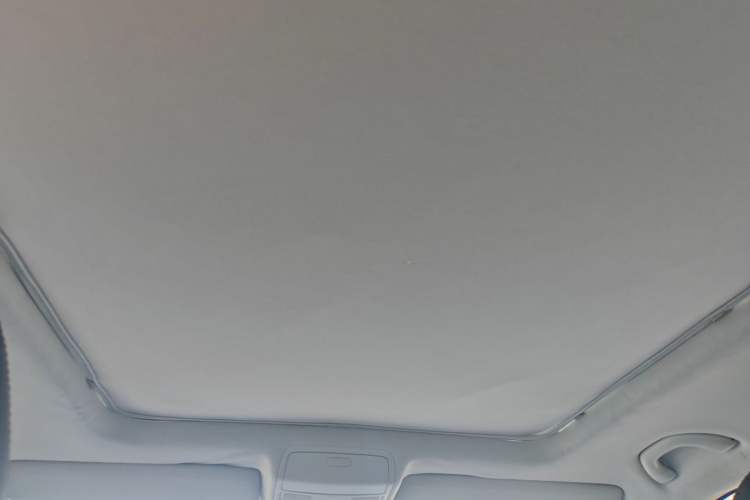 Used Volkswagen Tiguan 2013 1.8 TSI Automatic All-Wheel Drive Luxury Model Headliner