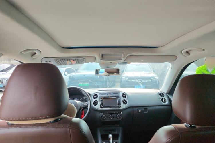 Used Volkswagen Tiguan 2013 2.0 TSI Automatic All-Wheel-Drive Flagship Edition Headliner