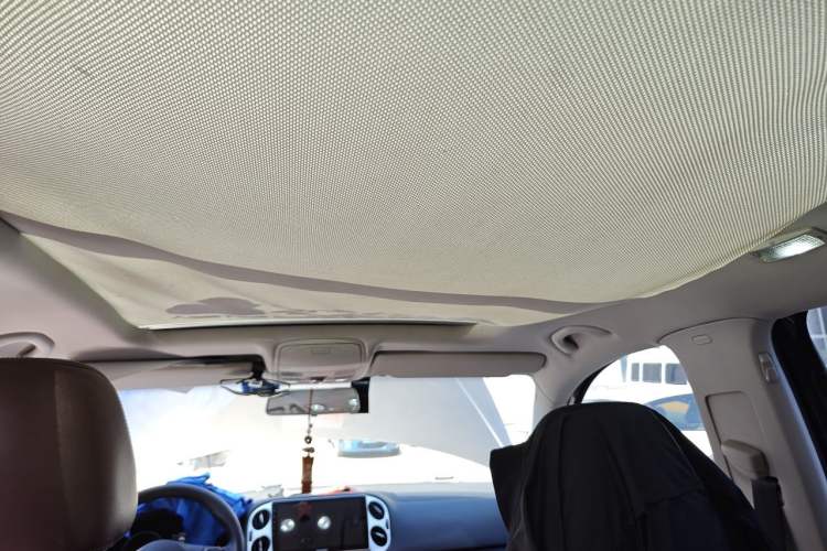 Used Volkswagen Tiguan 2013 1.8TSI Automatic Two-Wheel Drive Luxury Model Headliner