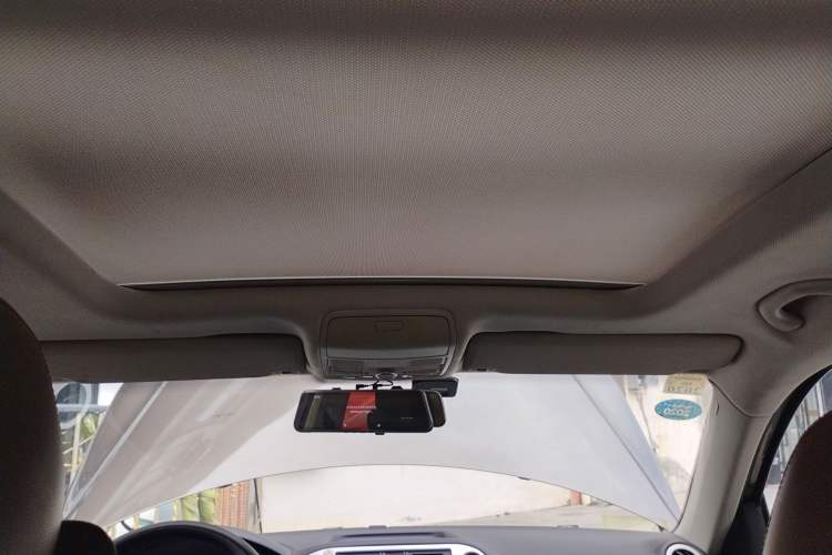 Used Volkswagen Tiguan 2013 1.8 TSI Automatic All-Wheel Drive Luxury Model Headliner