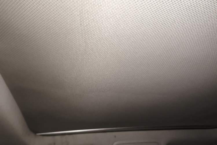 Used Volkswagen Tiguan 2013 1.8 TSI Automatic All-Wheel Drive Luxury Model Headliner
