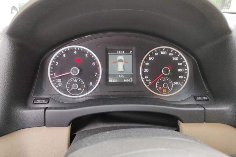 Used Volkswagen Tiguan 2013 1.8TSI Automatic Two-Wheel Drive Luxury Model Instrument Cluster