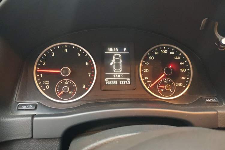 Used Volkswagen Tiguan 2013 1.8 TSI Automatic Two-Wheel Drive Comfort Edition Instrument Cluster