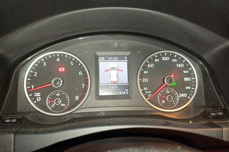 Used Volkswagen Tiguan 2013 1.8TSI Automatic Two-Wheel Drive Luxury Model Instrument Cluster