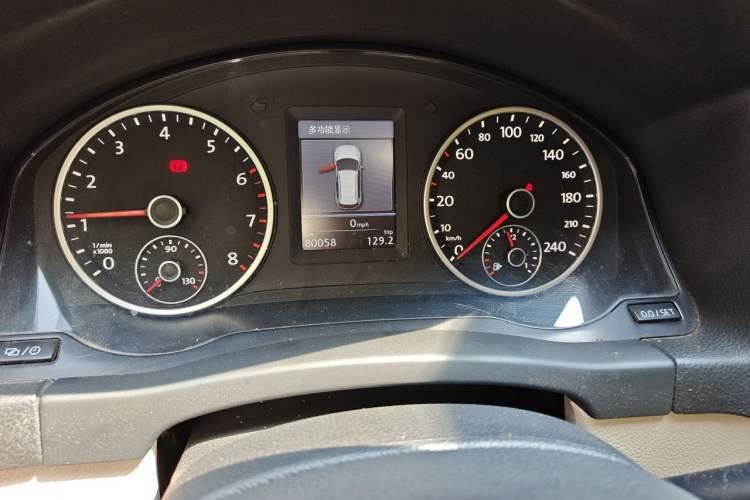 Used Volkswagen Tiguan 2013 2.0 TSI Automatic All-Wheel-Drive Flagship Edition Instrument Cluster