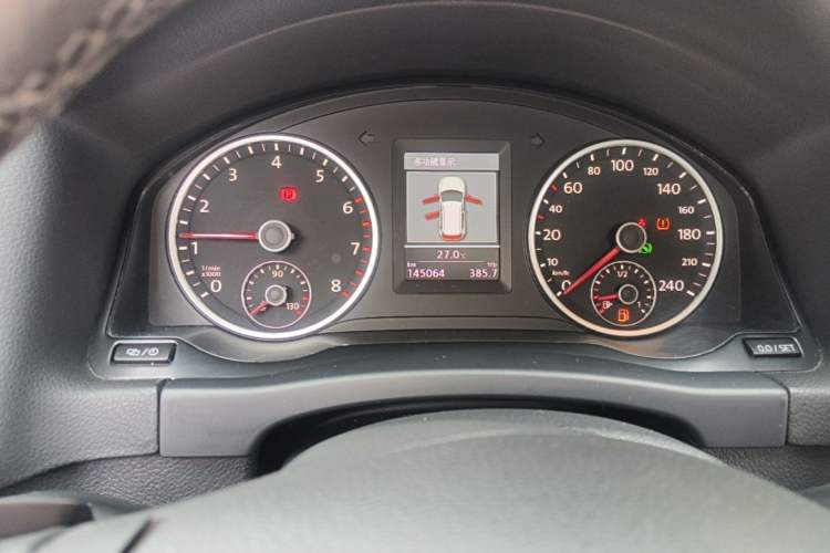 Used Volkswagen Tiguan 2013 1.8 TSI Automatic All-Wheel Drive Luxury Model Instrument Cluster