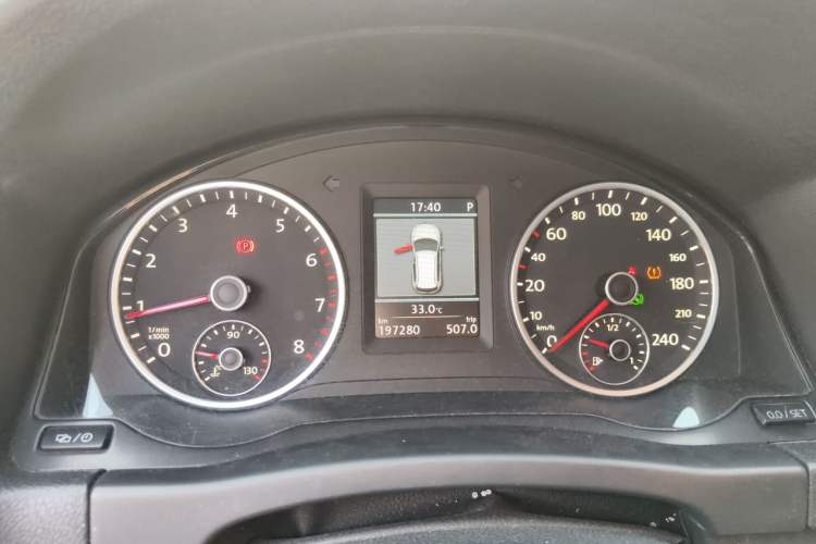 Used Volkswagen Tiguan 2013 2.0 TSI Automatic All-Wheel-Drive Flagship Edition Instrument Cluster