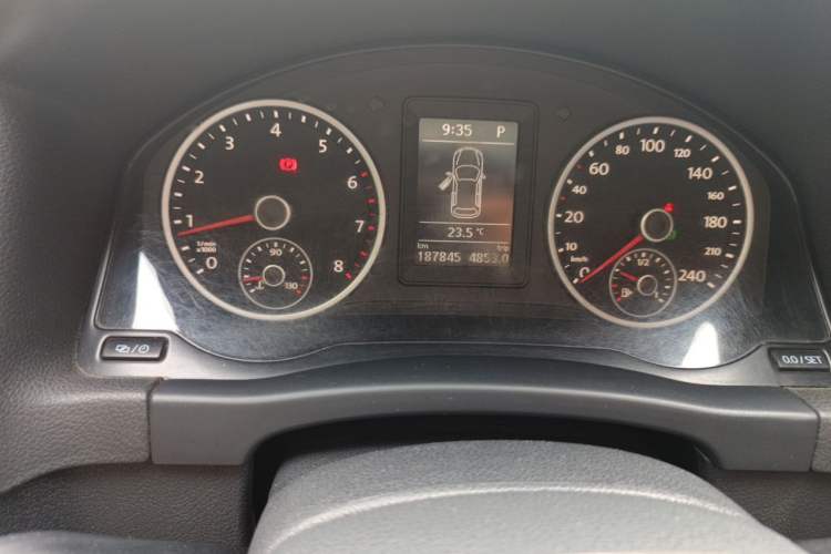 Used Volkswagen Tiguan 2013 1.8TSI Automatic Two-Wheel Drive Trend Edition Instrument Cluster