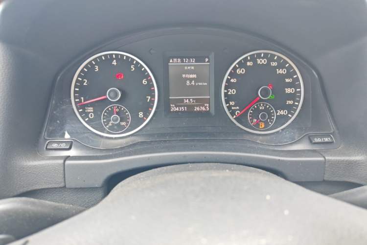 Used Volkswagen Tiguan 2013 1.8 TSI Automatic All-Wheel Drive Luxury Model Instrument Cluster
