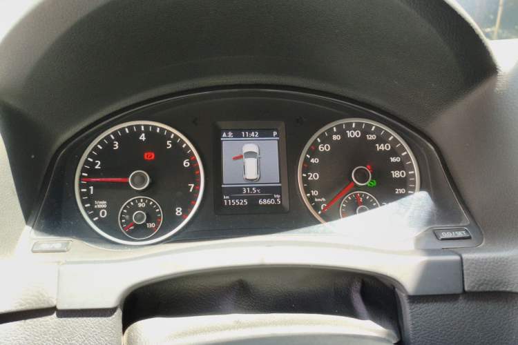 Used Volkswagen Tiguan 2013 1.8TSI Automatic Two-Wheel Drive Luxury Model Instrument Cluster