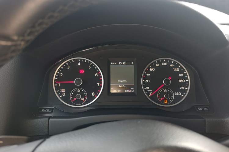 Used Volkswagen Tiguan 2013 2.0 TSI Automatic All-Wheel Drive Luxury Edition Instrument Cluster