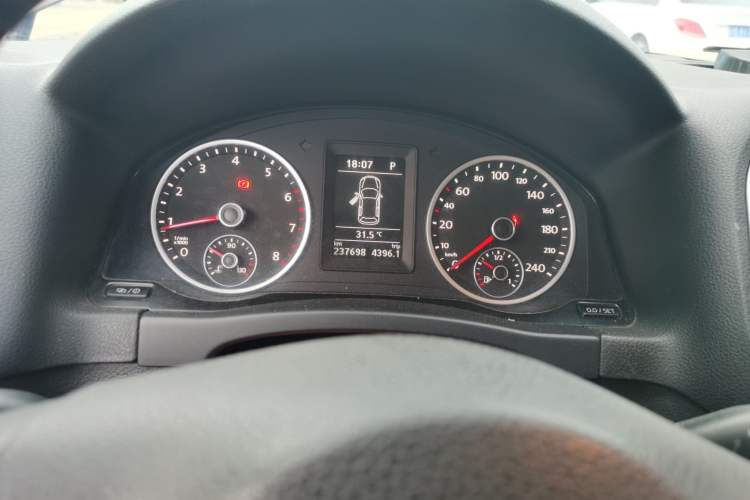 Used Volkswagen Tiguan 2013 1.8 TSI Automatic Two-Wheel Drive Comfort Edition Instrument Cluster