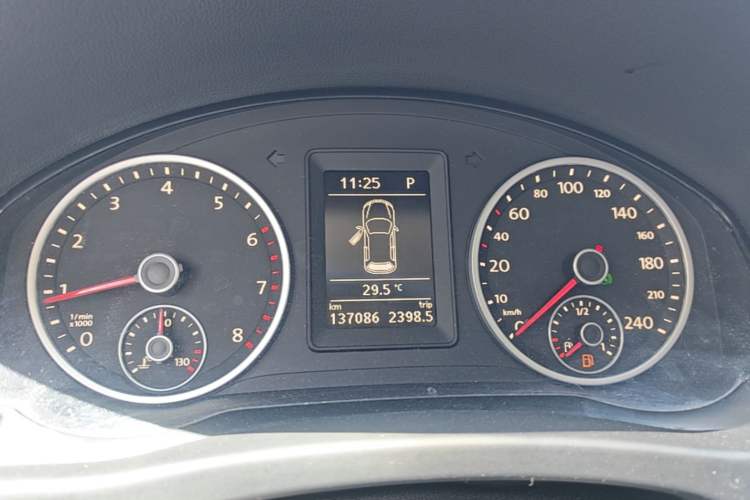 Used Volkswagen Tiguan 2013 1.8 TSI Automatic Two-Wheel Drive Comfort Edition Instrument Cluster