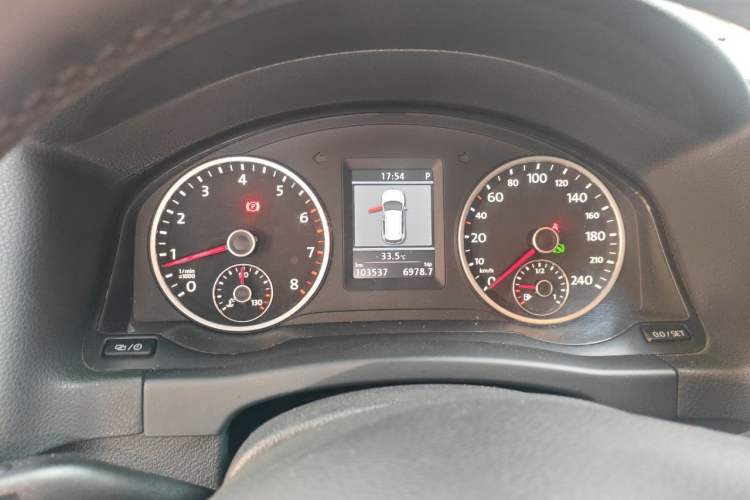 Used Volkswagen Tiguan 2013 1.8TSI Automatic Two-Wheel Drive Luxury Model Instrument Cluster