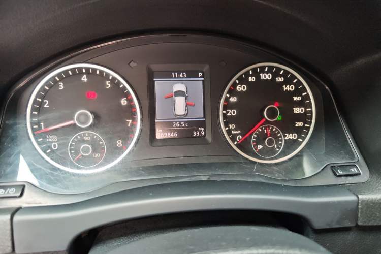 Used Volkswagen Tiguan 2013 2.0 TSI Automatic All-Wheel-Drive Flagship Edition Instrument Cluster