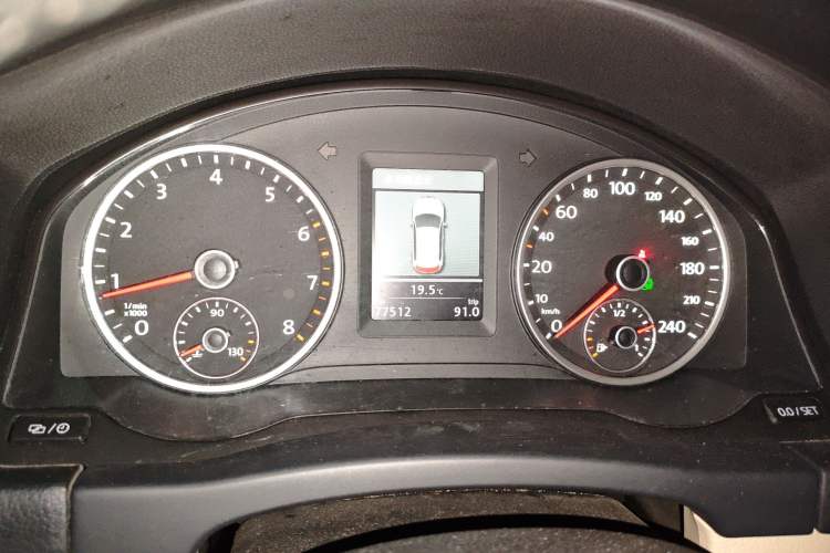 Used Volkswagen Tiguan 2013 1.8TSI Automatic Two-Wheel Drive Luxury Model Instrument Cluster