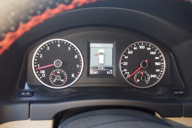 Used Volkswagen Tiguan 2013 1.8TSI Automatic Two-Wheel Drive Luxury Model Instrument Cluster
