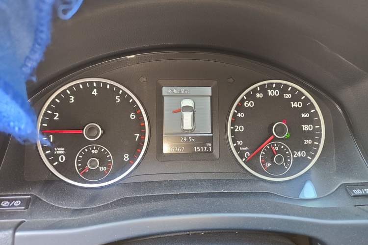 Used Volkswagen Tiguan 2013 1.8TSI Automatic Two-Wheel Drive Luxury Model Instrument Cluster