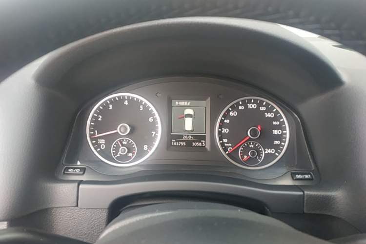 Used Volkswagen Tiguan 2013 1.8TSI Automatic Two-Wheel Drive Luxury Model Instrument Cluster