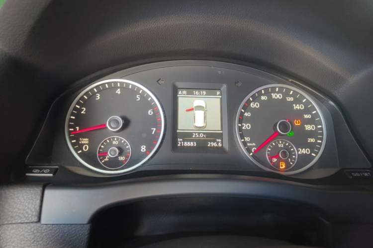 Used Volkswagen Tiguan 2013 1.8TSI Automatic Two-Wheel Drive Luxury Model Instrument Cluster