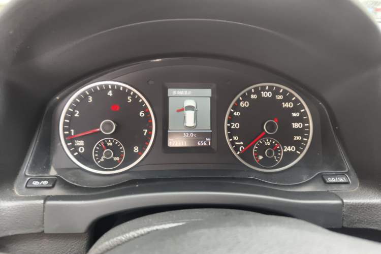 Used Volkswagen Tiguan 2013 1.8TSI Automatic Two-Wheel Drive Luxury Model Instrument Cluster