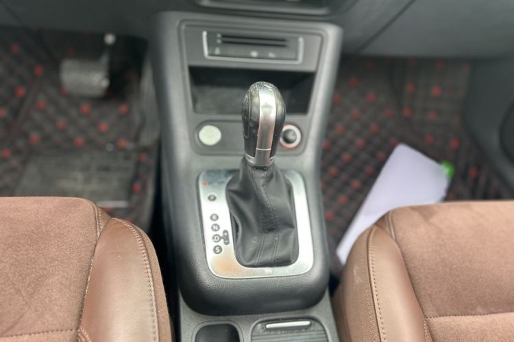 Used Volkswagen Tiguan 2013 2.0 TSI Automatic All-Wheel-Drive Flagship Edition Interior 5