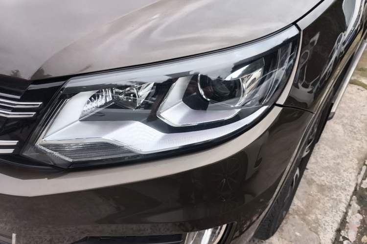 Used Volkswagen Tiguan 2013 1.8TSI Automatic Two-Wheel Drive Luxury Model Left Front Headlight