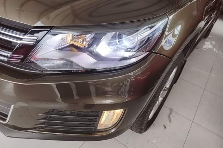Used Volkswagen Tiguan 2013 1.8 TSI Automatic Two-Wheel Drive Comfort Edition Left Front Headlight