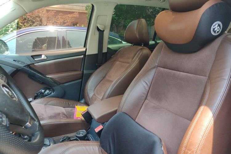 Used Volkswagen Tiguan 2013 2.0 TSI Automatic All-Wheel-Drive Flagship Edition Left Front Seat