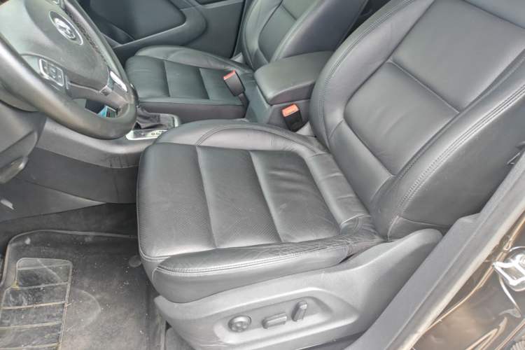 Used Volkswagen Tiguan 2013 1.8 TSI Automatic All-Wheel Drive Luxury Model Left Front Seat
