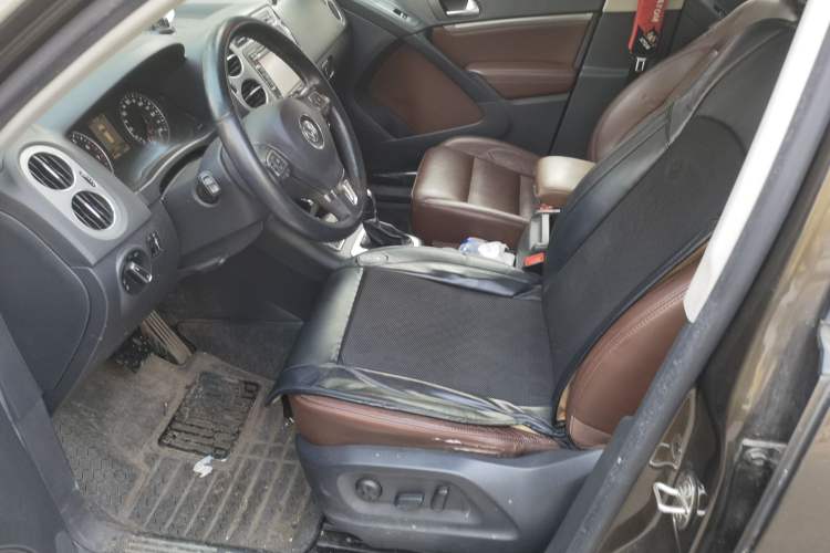 Used Volkswagen Tiguan 2013 1.8 TSI Automatic All-Wheel Drive Luxury Model Left Front Seat