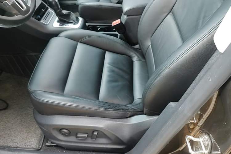 Used Volkswagen Tiguan 2013 1.8 TSI Automatic Two-Wheel Drive Comfort Edition Left Front Seat
