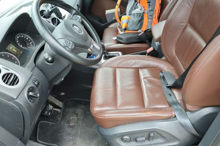 Used Volkswagen Tiguan 2013 1.8 TSI Automatic All-Wheel Drive Luxury Model Left Front Seat