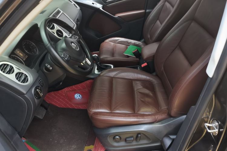 Used Volkswagen Tiguan 2013 1.8 TSI Automatic All-Wheel Drive Luxury Model Left Front Seat