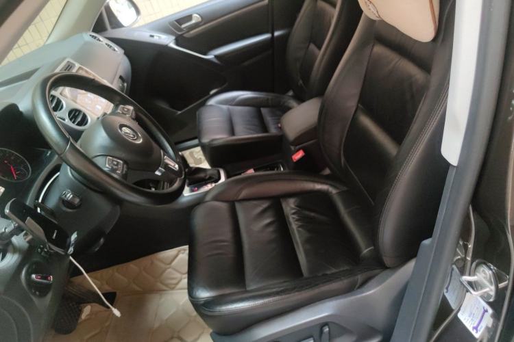 Used Volkswagen Tiguan 2013 1.8TSI Automatic All-Wheel-Drive Comfort Edition Left Front Seat