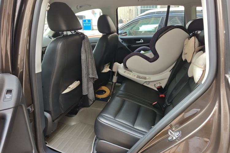 Used Volkswagen Tiguan 2013 1.8TSI Automatic All-Wheel-Drive Comfort Edition Left Rear Seat