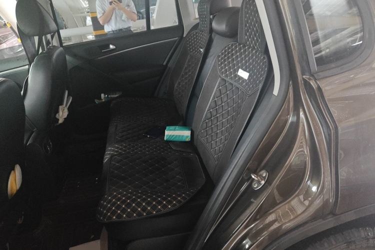 Used Volkswagen Tiguan 2013 1.8 TSI Automatic Two-Wheel Drive Comfort Edition Left Rear Seat
