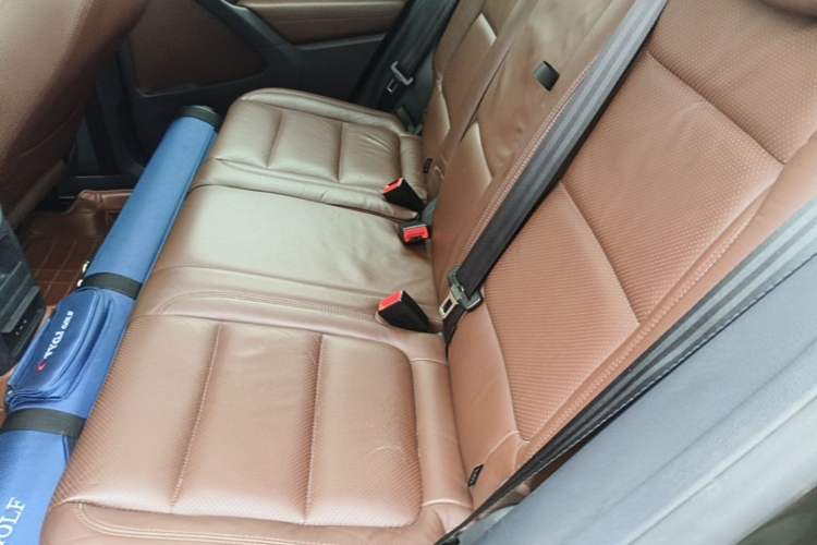 Used Volkswagen Tiguan 2013 1.8 TSI Automatic All-Wheel Drive Luxury Model Left Rear Seat