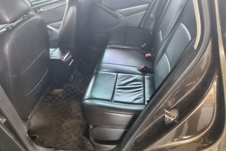 Used Volkswagen Tiguan 2013 1.8TSI Automatic Two-Wheel Drive Trend Edition Left Rear Seat