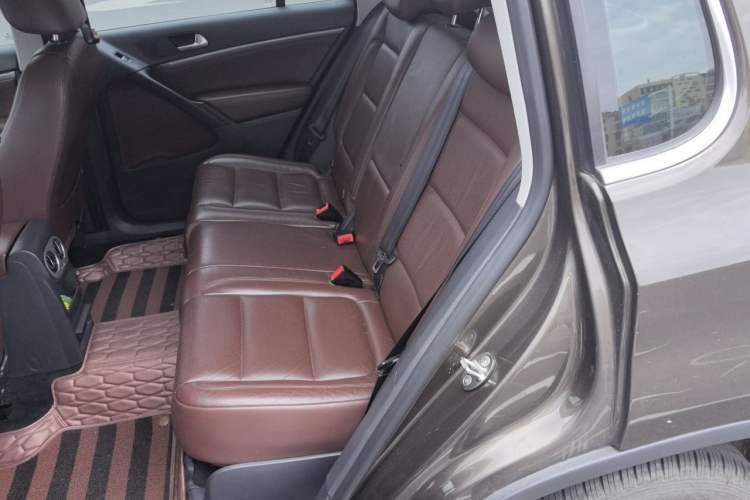 Used Volkswagen Tiguan 2013 1.8TSI Automatic All-Wheel-Drive Comfort Edition Left Rear Seat