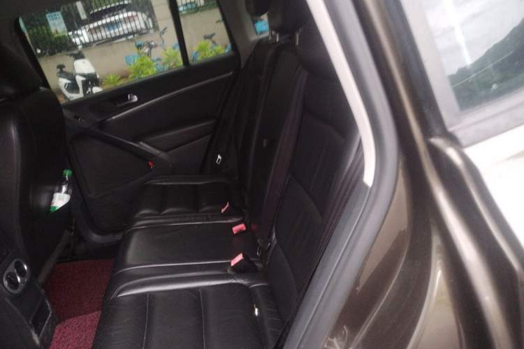 Used Volkswagen Tiguan 2013 1.8 TSI Automatic Two-Wheel Drive Comfort Edition Left Rear Seat