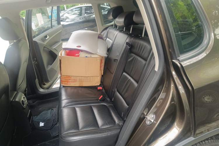 Used Volkswagen Tiguan 2013 1.8TSI Automatic All-Wheel-Drive Comfort Edition Left Rear Seat