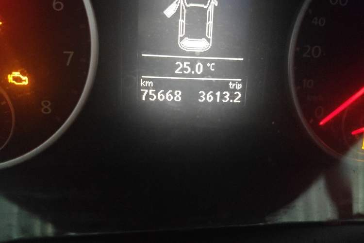 Used Volkswagen Tiguan 2013 1.8 TSI Automatic Two-Wheel Drive Comfort Edition Odometer Close Up