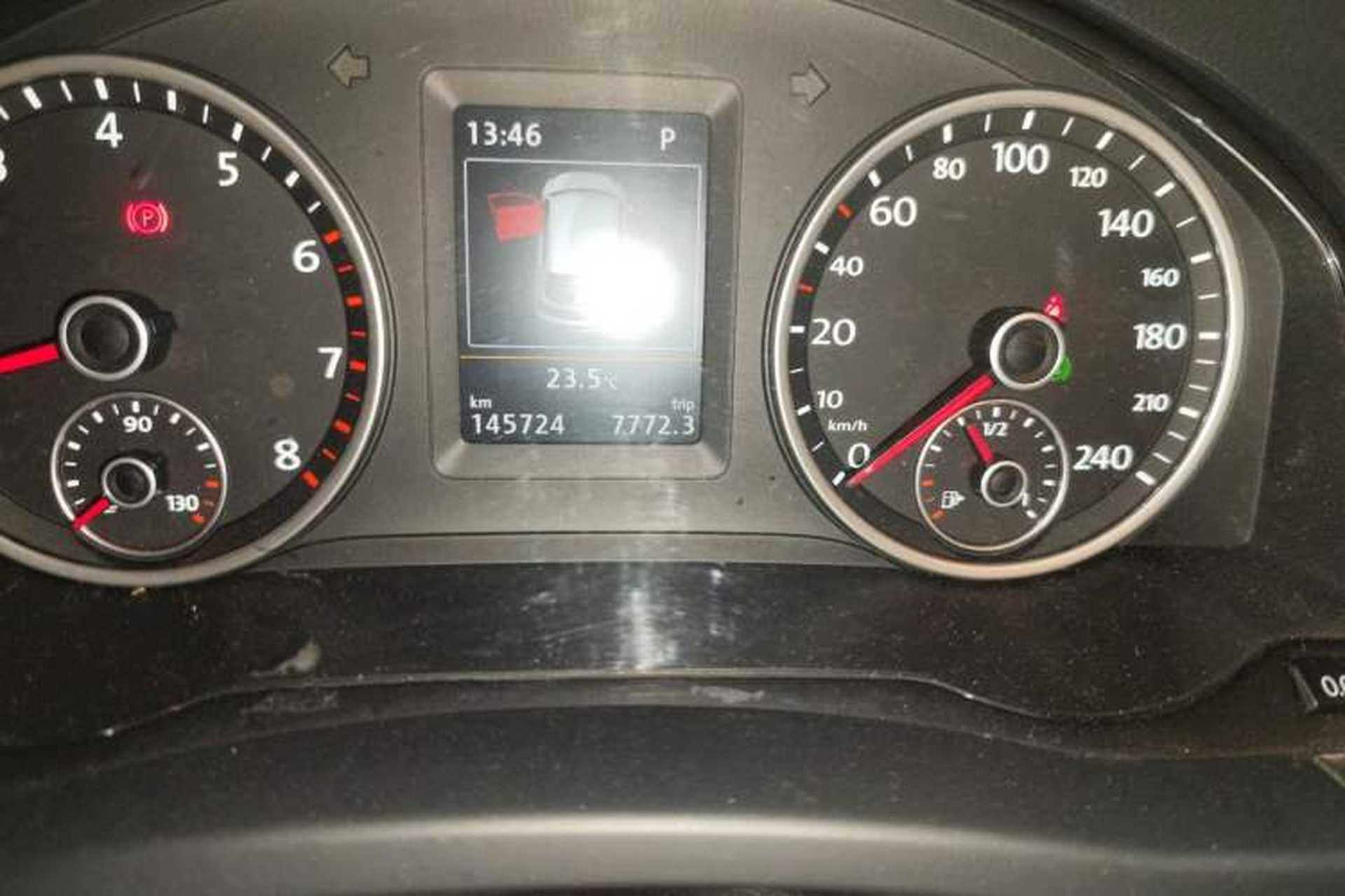 Used Volkswagen Tiguan 2013 2.0 TSI Automatic All-Wheel Drive Luxury Edition Odometer Close Up